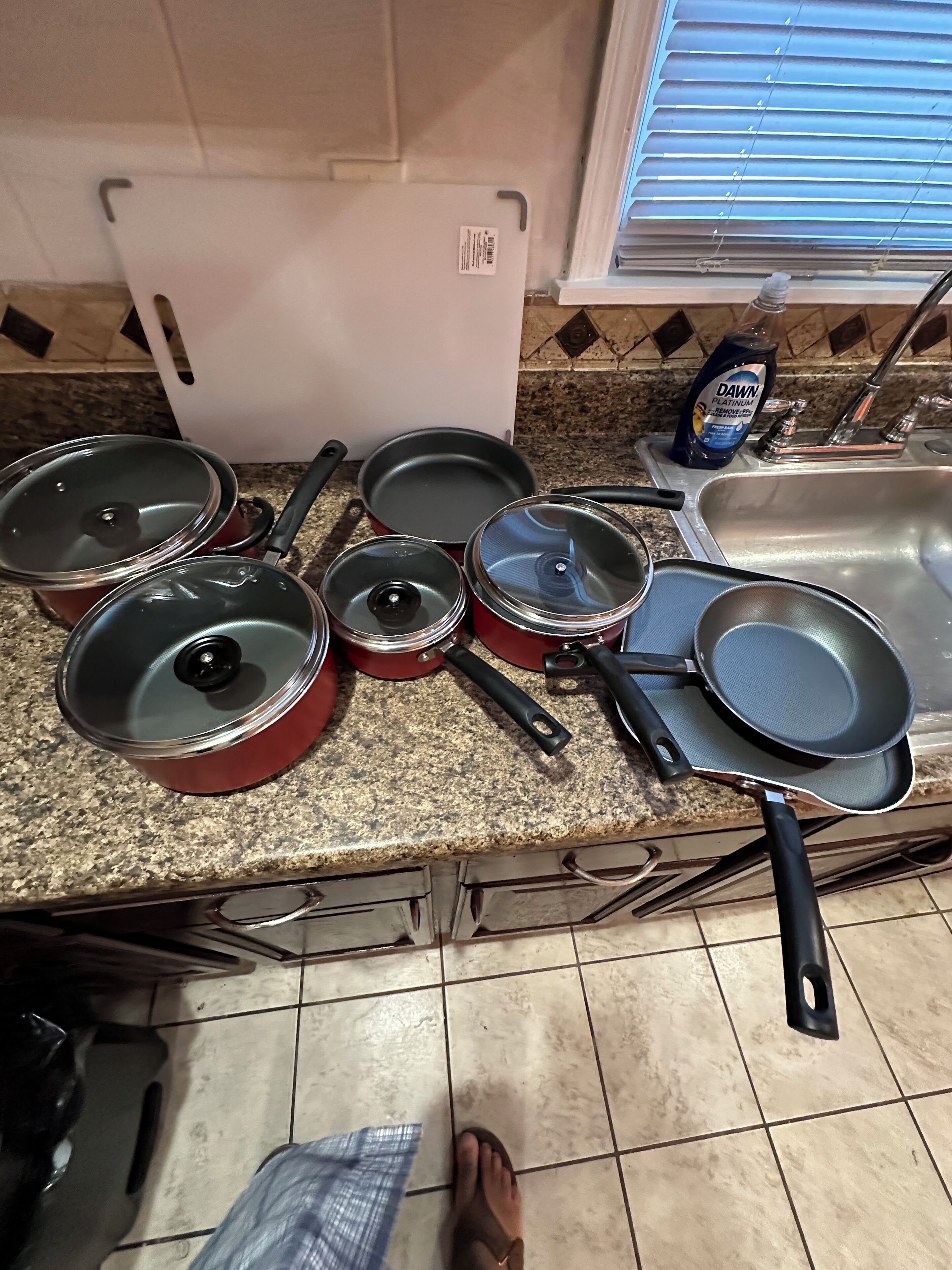 Superior Double Room, 1 Queen Bed | Shared kitchen facilities | Fridge, microwave, oven, stovetop