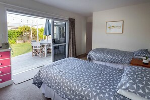 4 habitaciones, tabla de planchar con plancha, wifi y ropa de cama