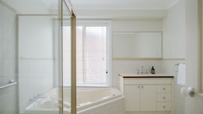 Shower, towels