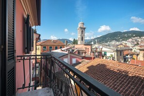 Property grounds - Apartment 'Appartamento Gabbiano' with Shared Terrace, Wi-Fi and Air Conditioning (Rapallo)