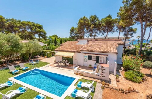 Holiday Home 'St Tomas Rustic V Pool Beachside' with Sea View, Private Pool and Wi-Fi