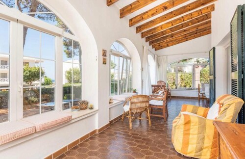 Holiday Home &#x27;St Tomas Rustic V Pool Beachside&#x27; with Sea View, Private Pool and Wi-Fi