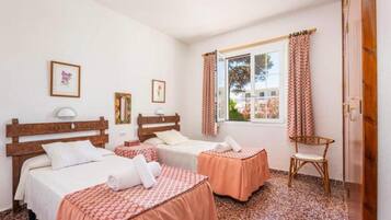 3 camere, ferro/asse da stiro, Wi-Fi gratuito, lenzuola