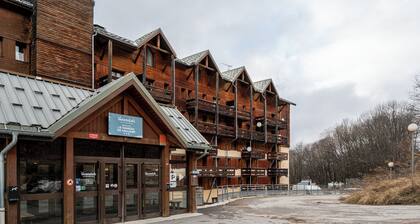 Appartement 'Valloire' avec vue sur les montagnes, terrasse privée et Wi-Fi