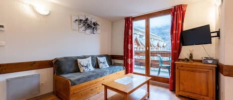 Televisión, mesa de ping pong