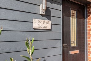 Exterior detail - The Red House, Leiston - A Smart Base for Coast and Work (Suffolk)