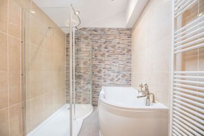 Bathroom - The Red House, Leiston - A Smart Base for Coast and Work (Suffolk)