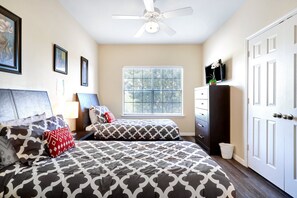 3 bedrooms, iron/ironing board, WiFi, bed sheets