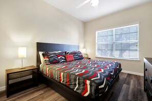 3 bedrooms, iron/ironing board, WiFi, bed sheets