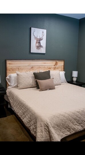 4 bedrooms, WiFi, bed sheets