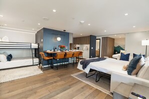 1 室のベッドルーム、アイロン / アイロン台、WiFi、ベッドシーツ