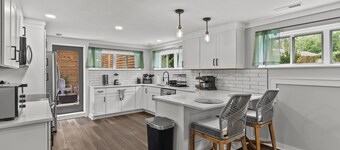 Spectacular 4 Bedroom with Outdoor Oasis!  No Cleaning Fee