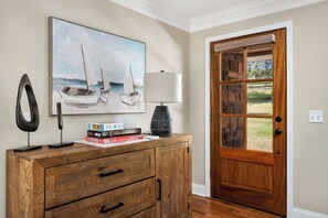 Interior - Lake Time on Lake Hartwell! (Anderson)