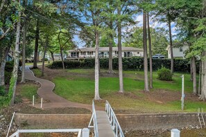 Property grounds - Lake Time on Lake Hartwell! (Anderson)