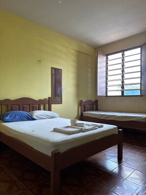 19 bedrooms, free WiFi, bed sheets