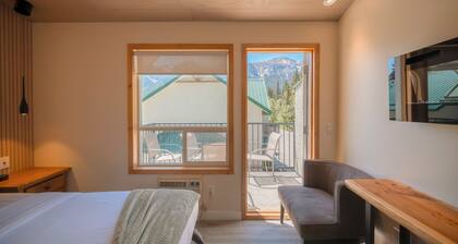 Banff woods lodge-Combo Two Townhouse Door by Door
