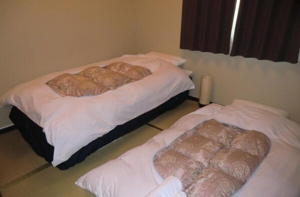 1 habitación, escritorio, wifi gratis y ropa de cama 