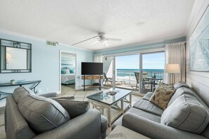 2 bedrooms, free WiFi, bed sheets - New Listing!  Beautiful Gulf Views!  Beach Service included! (Miramar Beach)