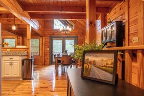 Interior - Luxury Cabin Sleeps 14 - Resort Amenities, Hot Tub, Game Room & Pool Access (Gatlinburg)