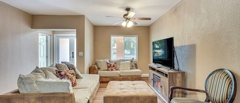 TV, fireplace