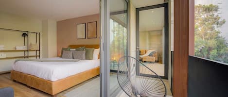 3 chambres, coffres-forts dans les chambres, bureau