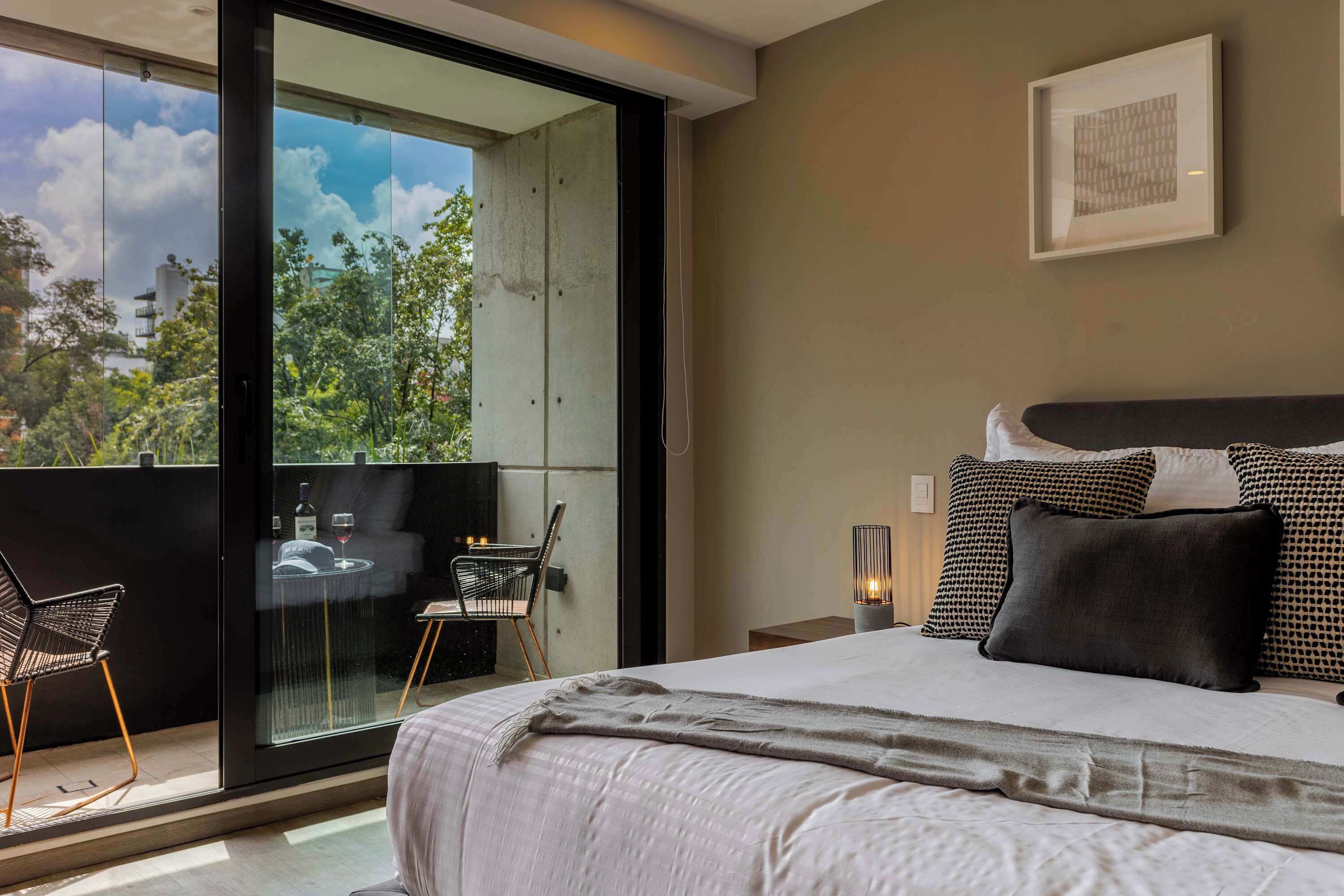 3 Schlafzimmer, Zimmersafe, Schreibtisch, Bügeleisen/Bügelbrett