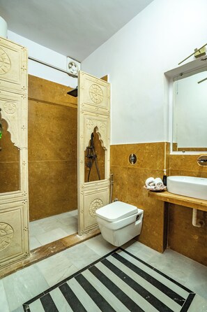 Superior Room | Bathroom