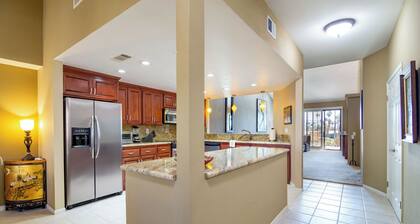 The Country Club Experience in Palm Desert