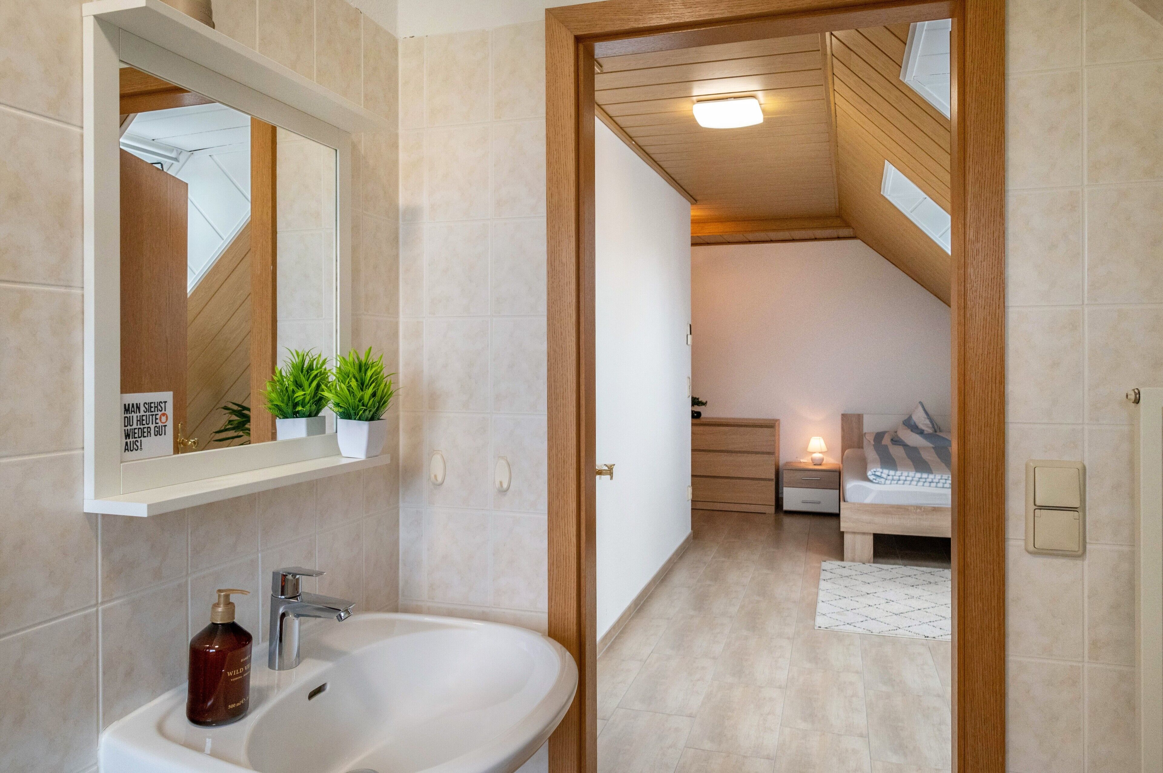 2 habitaciones, wifi gratis y ropa de cama 