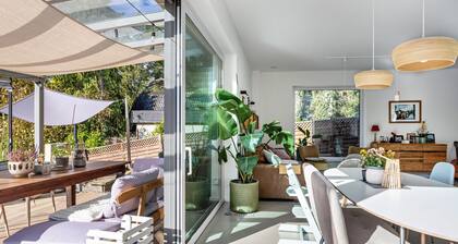 Ferienhaus 'Architektenhaus' mit privatem Pool, WLAN und Klimaanlage
