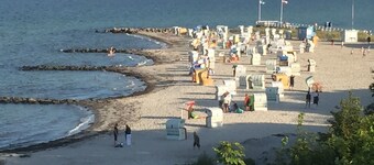 Apartment 'Strandblick' with Sea View, Balcony and Wi-Fi