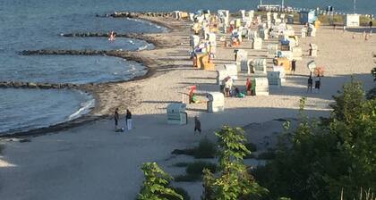 Apartment 'Strandblick' with Sea View, Balcony and Wi-Fi