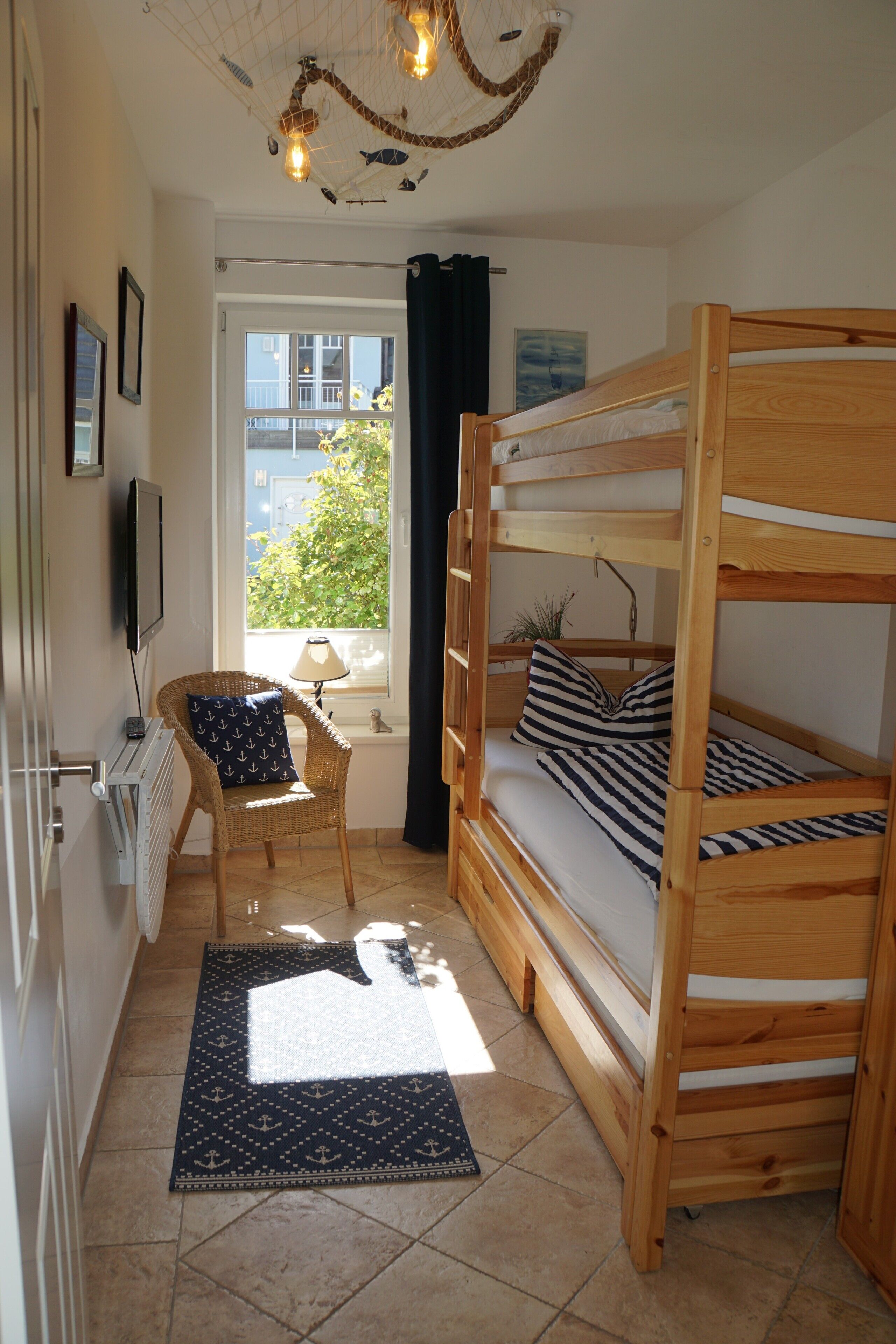 1 chambre, fer et planche à repasser, Wi-Fi gratuit, draps fournis