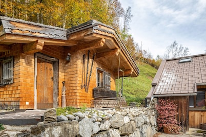 Holiday Home 'Am Berg' with Mountain View, Terrace, Sauna and Wi-Fi