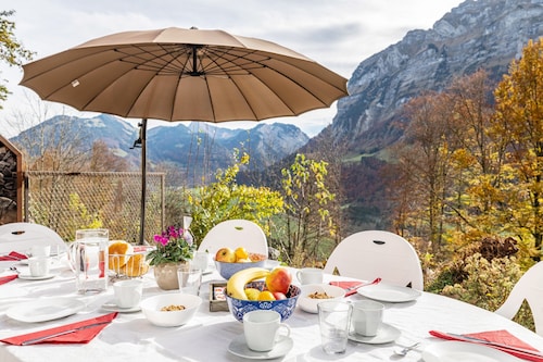 Holiday Home 'Am Berg' with Mountain View, Terrace, Sauna and Wi-Fi