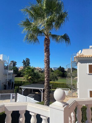 Property grounds - Villa with garden, seating area and terrace near the beach and the MET (Oliva)