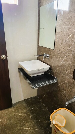 Quarto casal luxo, vista para o mar | Banheiro