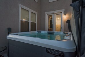 Tina de hidromasaje interior