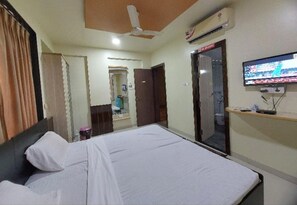 Doppia Deluxe, camere multiple, vista città | Wi-Fi gratuito, lenzuola