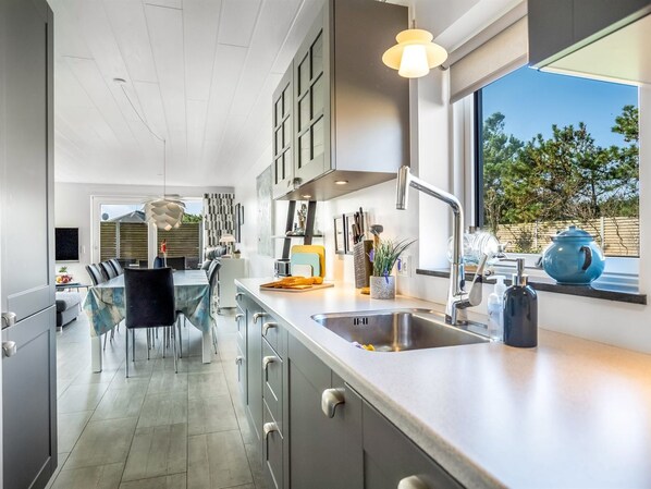 Fridge, microwave, oven, dishwasher