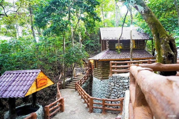 Cabin, 1 Bedroom, Smoking, Private Pool | Property grounds