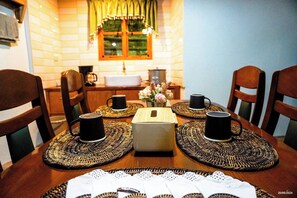 Dining - Vacation House in Baguio (Tuba)