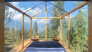 Front of property - Cove The Glass House (Manali)
