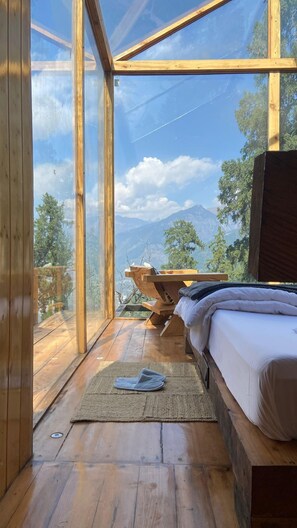 1 bedroom, premium bedding, pillow-top beds, soundproofing