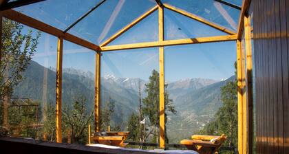 Cove The Glass House