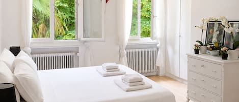 2 chambres, fer et planche Ă repasser, Wi-Fi, draps fournis