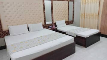 Minibar y ropa de cama