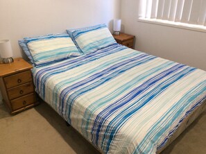 4 bedrooms, free WiFi, bed sheets