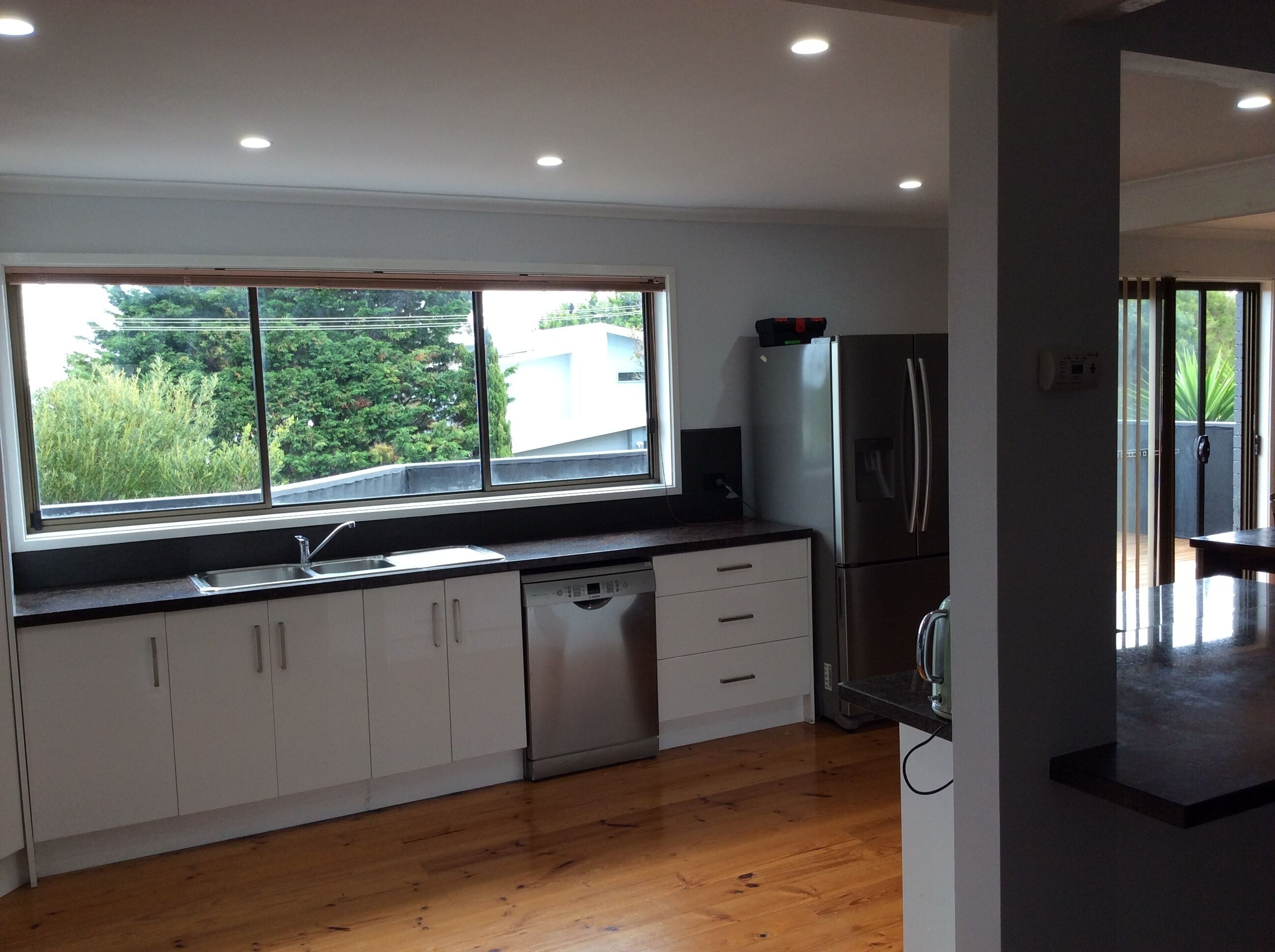 Batterie de cuisine, vaisselle et ustensiles, épices