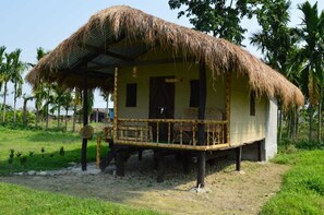 Exterior - Lali Mou Camp By GRB (Chariduar Circle)